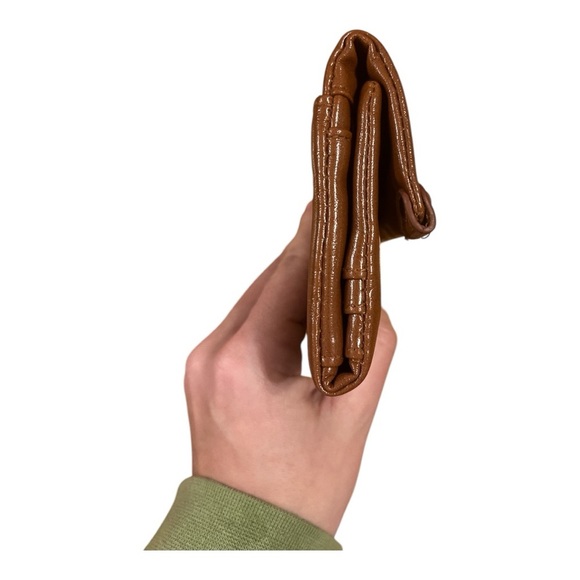 Wallet 🫶🏼 - Picture 3 of 4